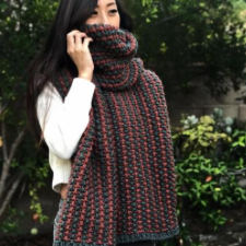Oversize mosaic scarf in two colors.