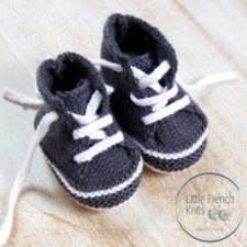Baby shoes in two colors to mimic high-top sneakers or trainers.