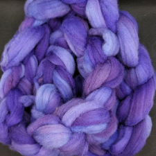 Tonal purple braided roving.