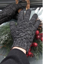 Cabled gloves with ribbed cuffs.