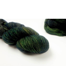 Tonal yarn in deep pine greens.