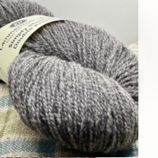 Undyed gray woolen spun Shetland yarn.