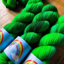 Very bright tonal green yarn.