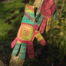 Colorful gloves with spiral panel