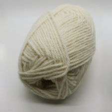 Natural off-white skein.