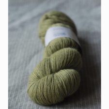 Gentle spring green yarn from cow parsley.
