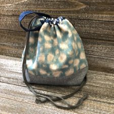Medium Project bag with drawstring and handle.