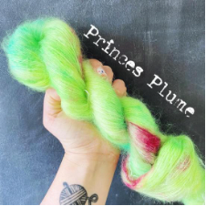 Very bright mohair blend in spring green and fuchsia.