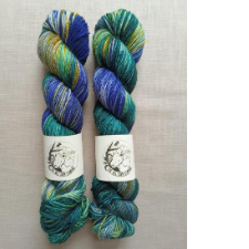Variegated blue and green yarn with bits of yellow, to match the iconic Van Gogh painting.