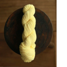 Butter-yellow yarn