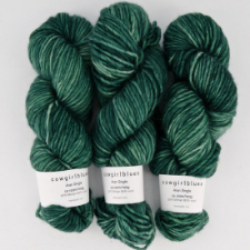Tonal aran yarn in deep pine green