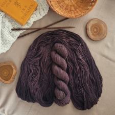 Lord of the Rings themed semi-solid yarn in a rich dark-chocolate brown.